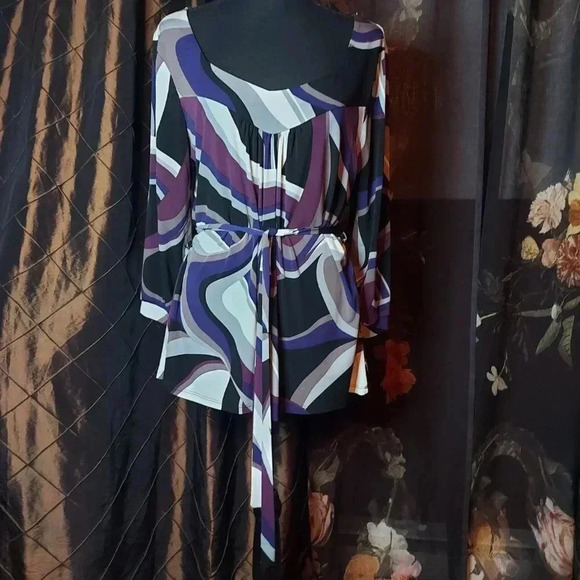 Jessica | Retro Pucci Vibe Top  Never Worn - Picture 5 of 16